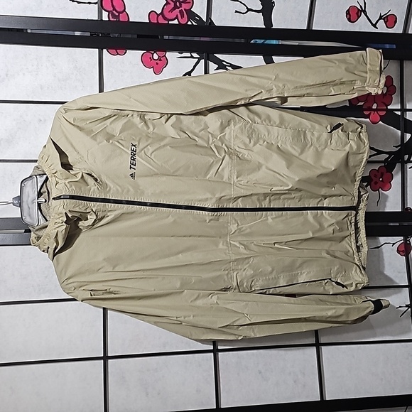 Adidas Terrex Climaproof Rain Jacket Size Small - Picture 1 of 6